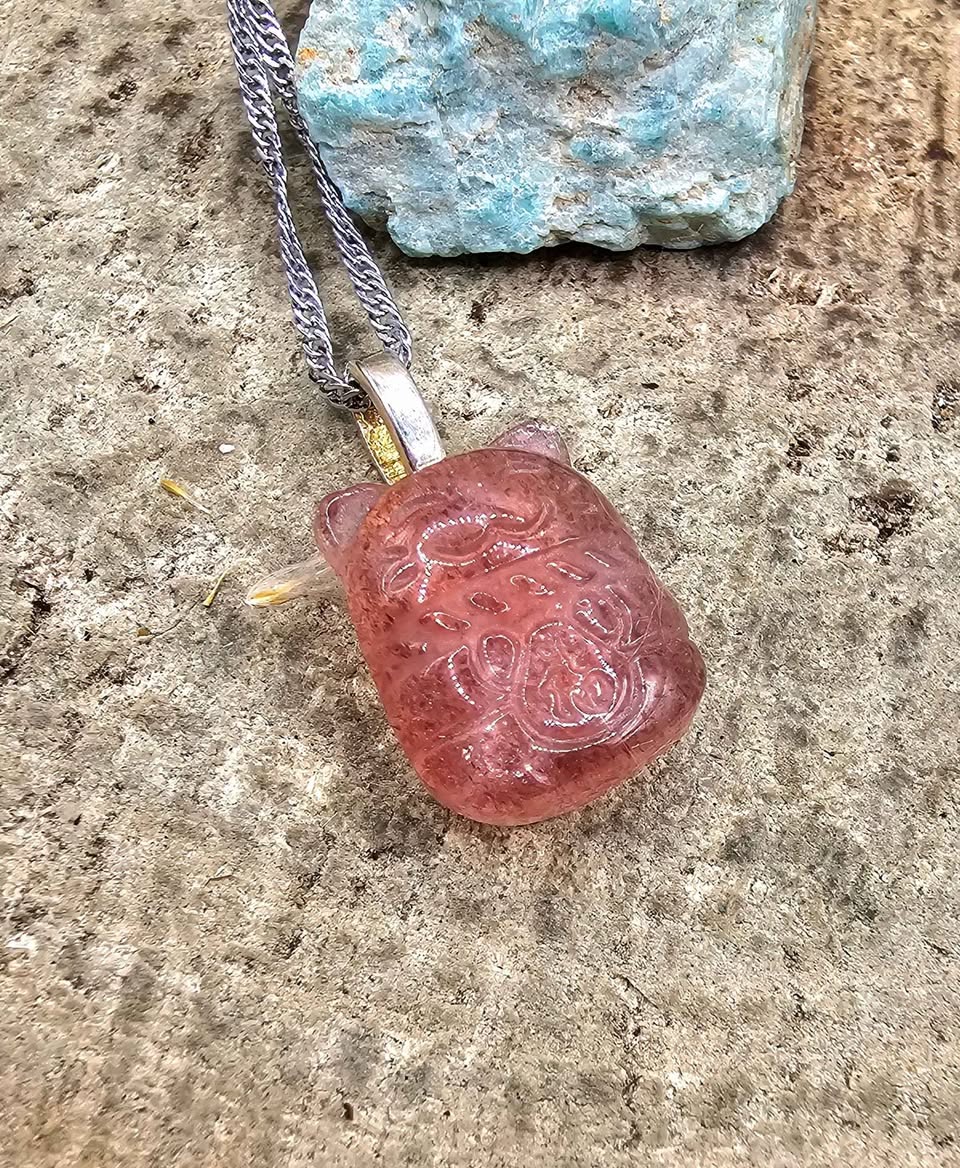 Nature Strawberry Quartz Lucky Cat Pendant Necklace