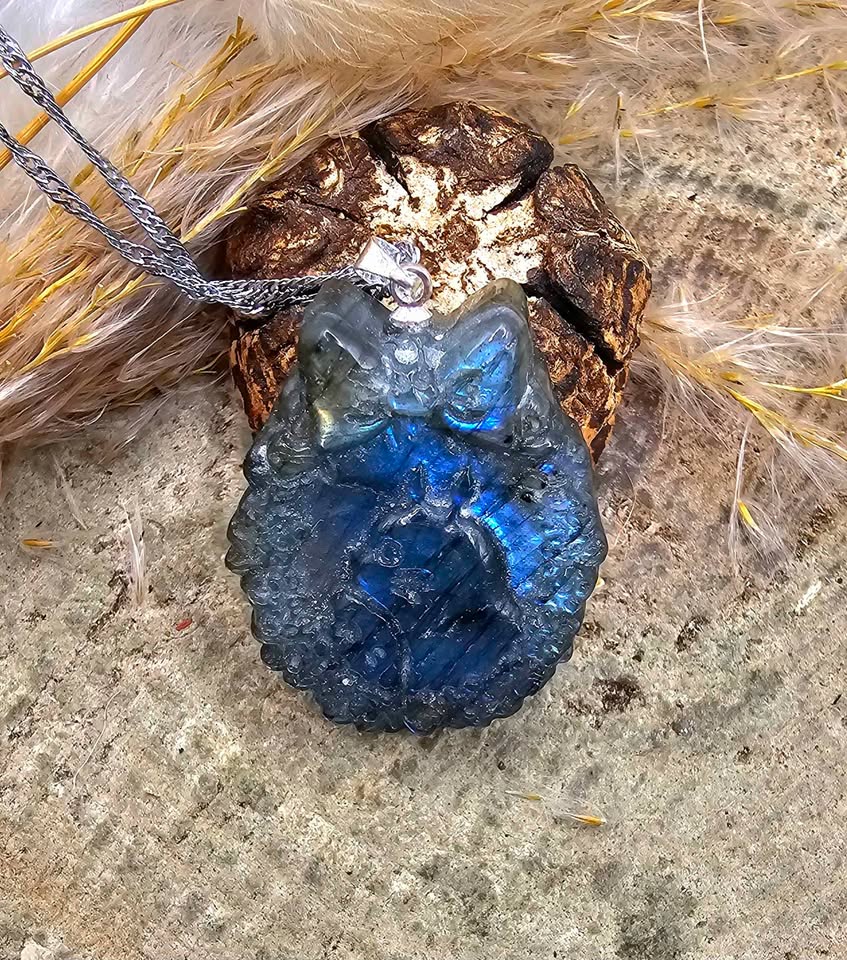 Nature Labradorite Flashy Totoro Portrait Pendant Necklace