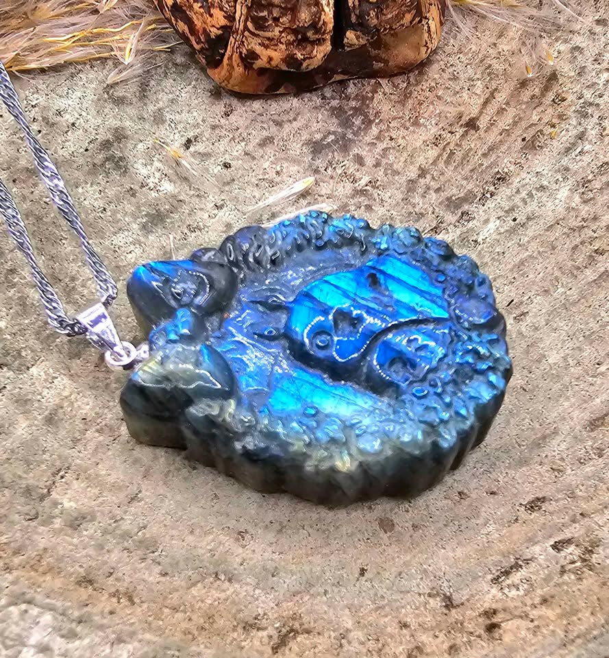 Nature Labradorite Flashy Totoro Portrait Pendant Necklace