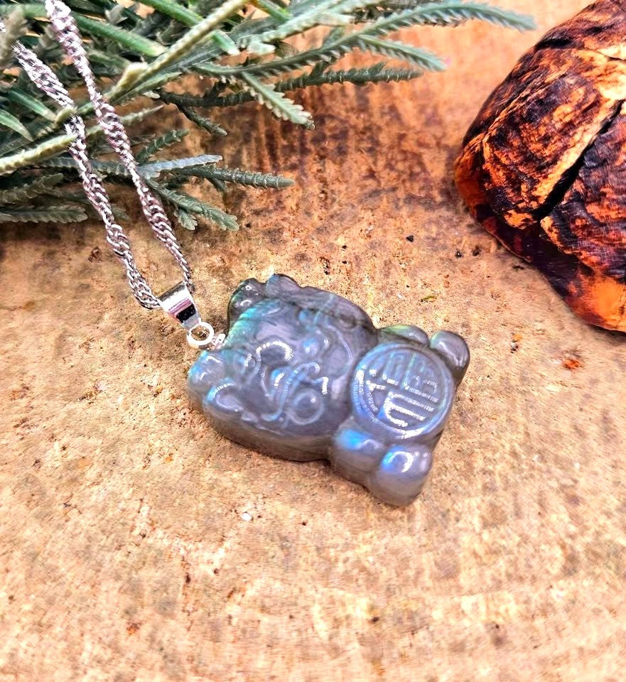 Nature Labradorite Dragon Baby Pendant Necklace