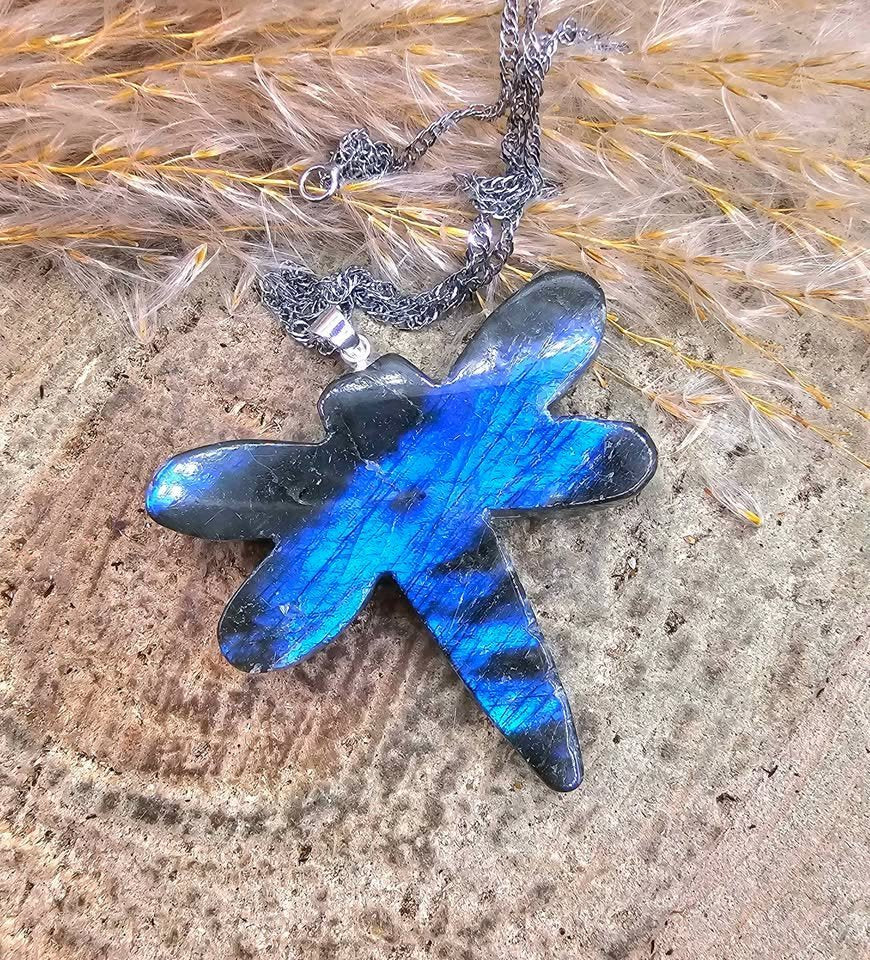 Nature Labradorite Carved Flashy Dragonfly Pendant Necklace