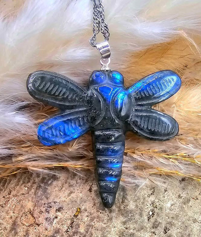 Nature Labradorite Carved Flashy Dragonfly Pendant Necklace