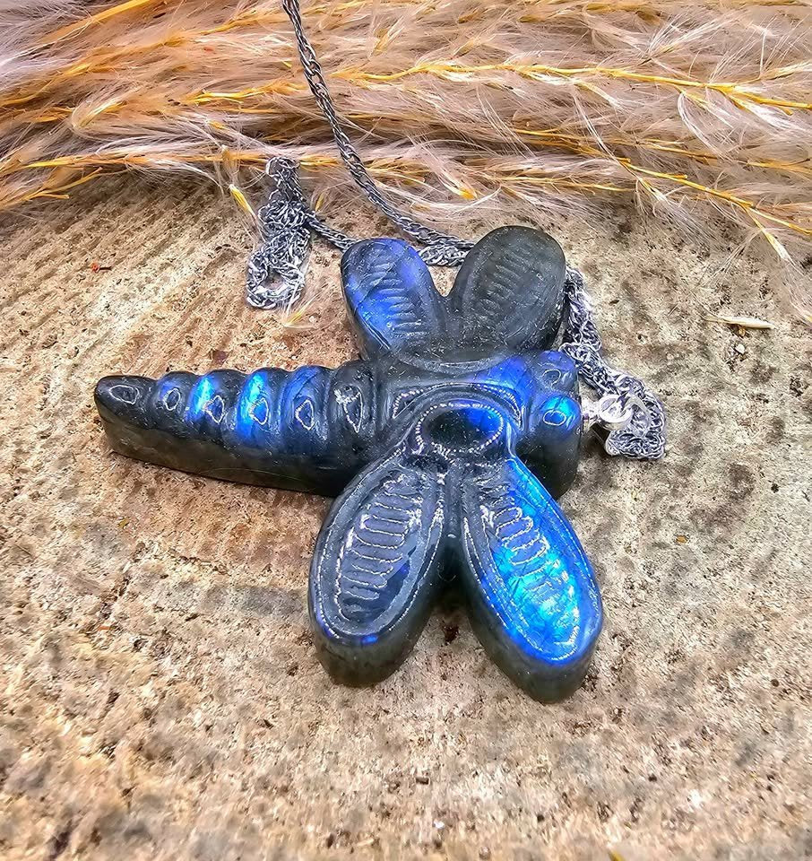Nature Labradorite Carved Flashy Dragonfly Pendant Necklace
