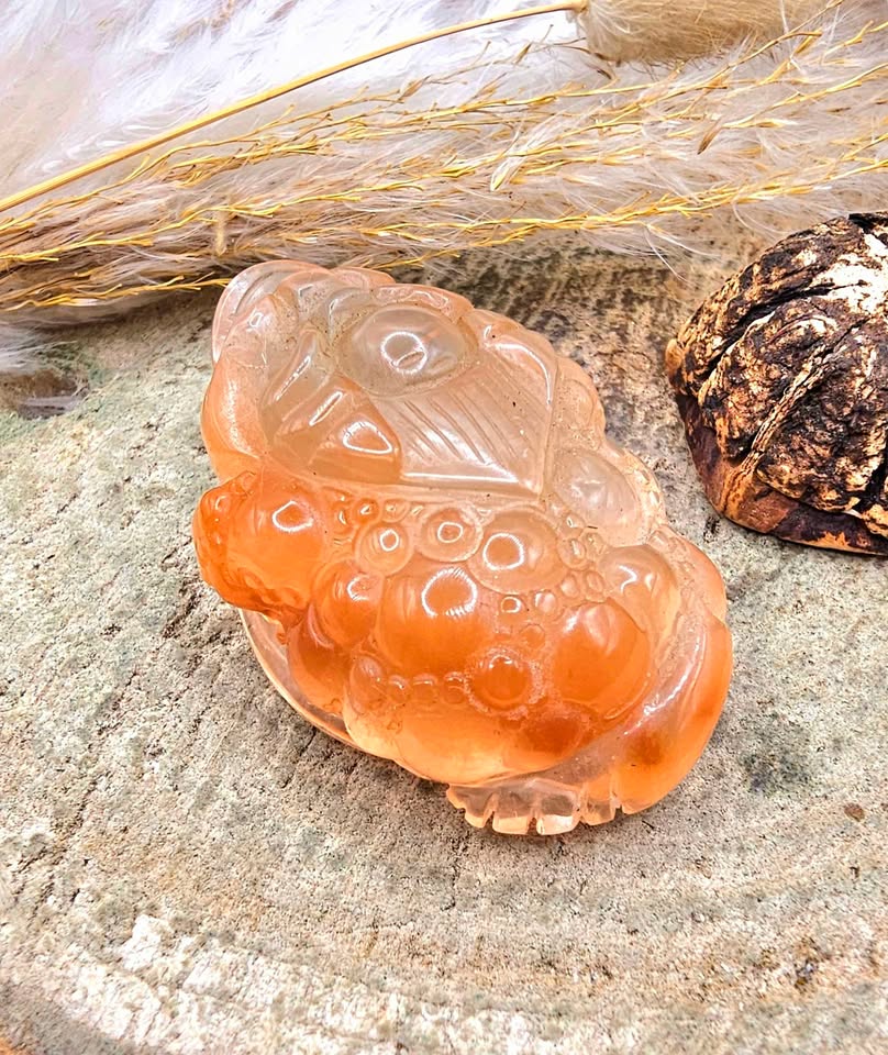 Nature Orange Hematoid Quartz Hand Carved 3 Legs Toad 2"Figure