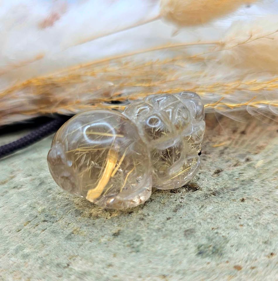 Nature Gold Rutilated Hand Carved Big Pi Xiu Pendant Necklace