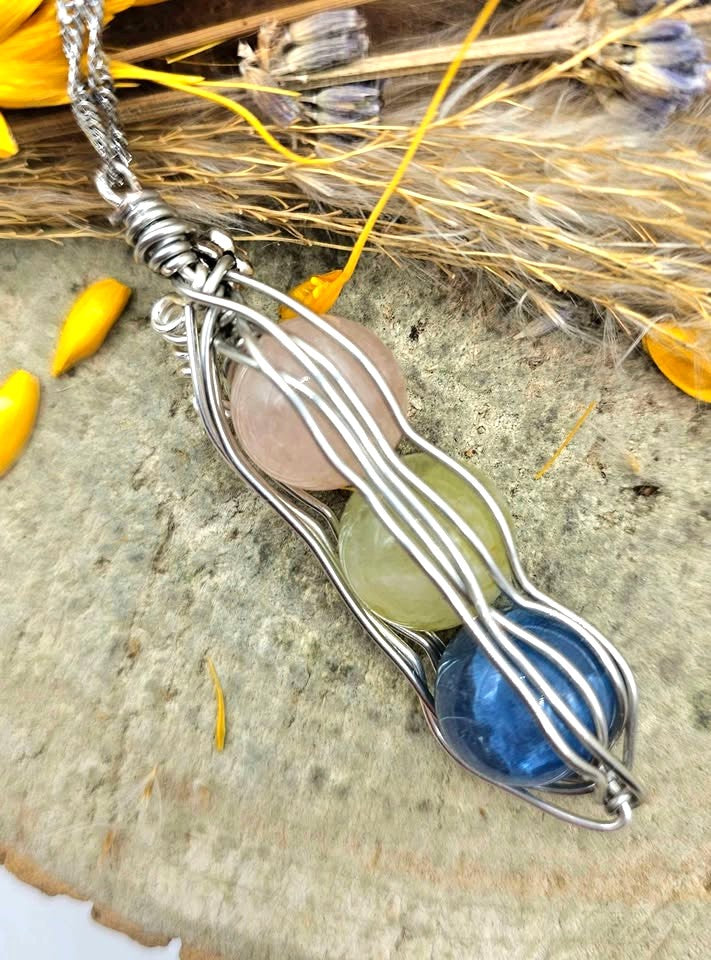 Nature Morganite Wire Wrapped Peapod Pendant Necklace