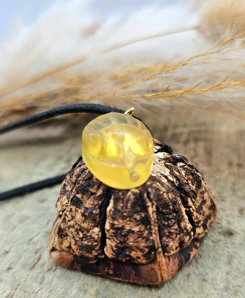 Nature Fluorite Sleeping Nine Tails Fox Pendant Necklace