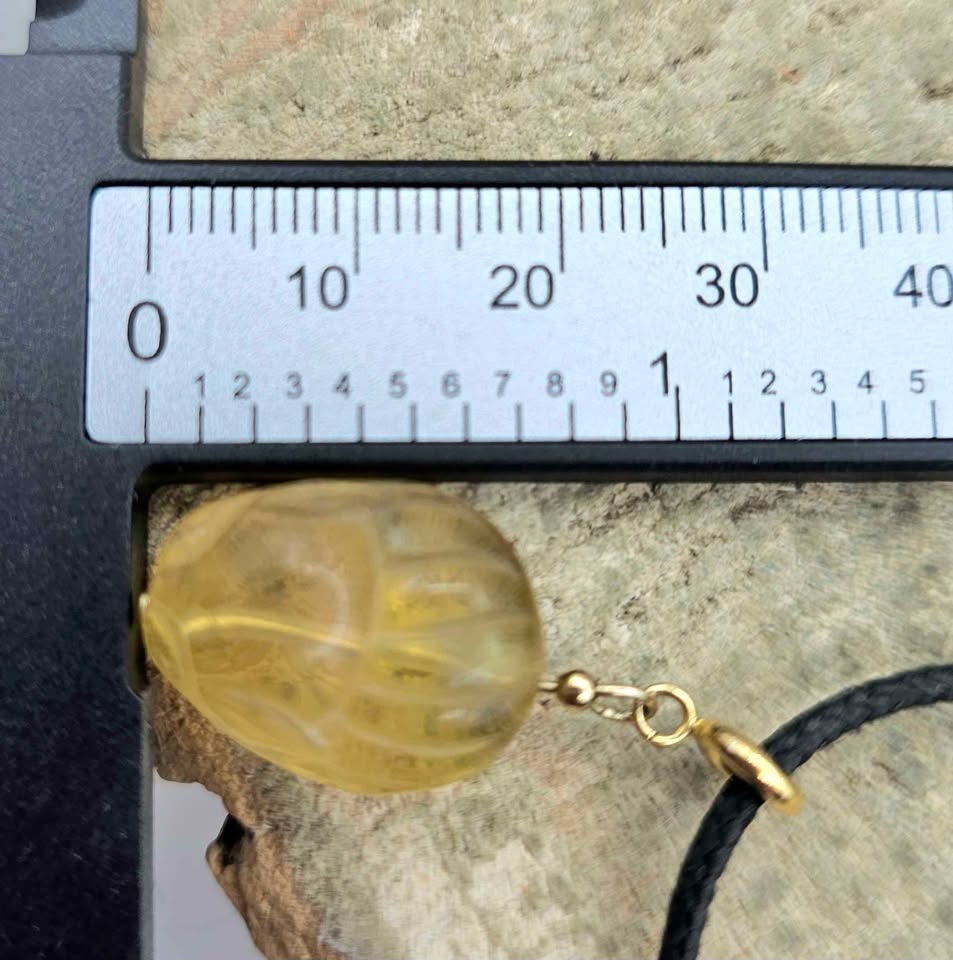 Nature Fluorite Sleeping Nine Tails Fox Pendant Necklace