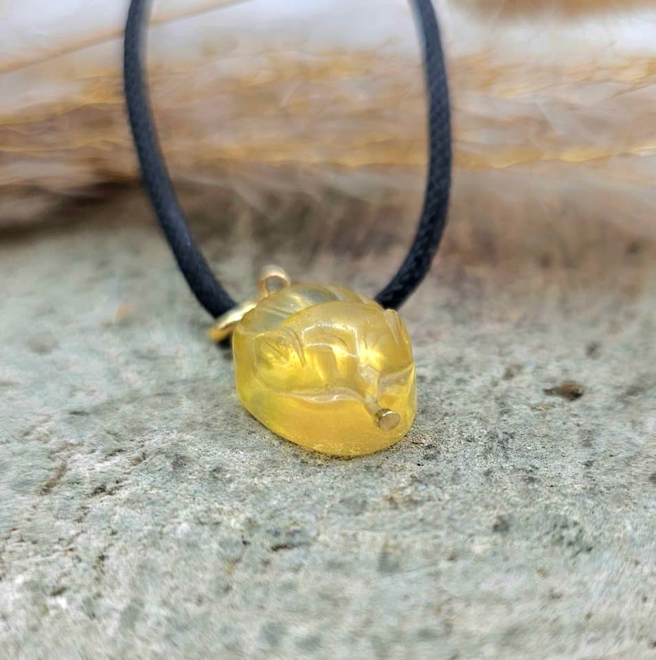 Nature Fluorite Sleeping Nine Tails Fox Pendant Necklace