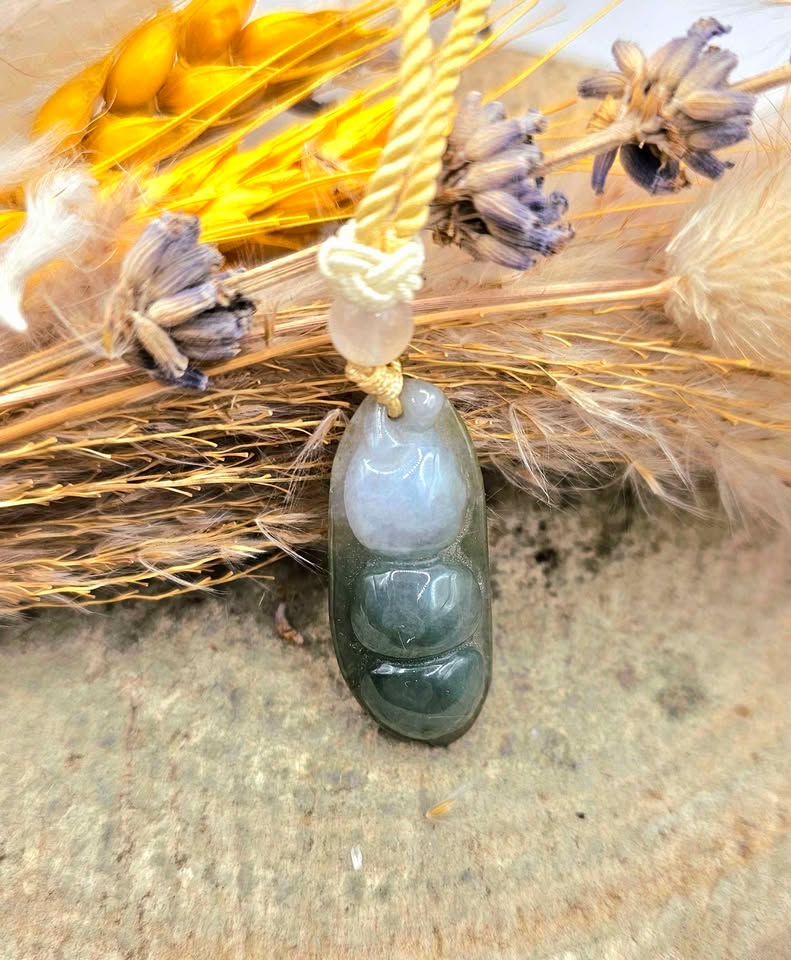 Nature Jade Carved Peapod Adjustable Hand Braided Pendant Necklace