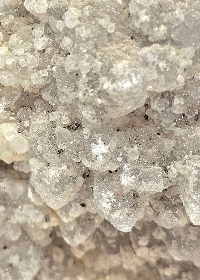 Nature Crystal Geode Cluster 5.5"LED Lamp With Lamp Based