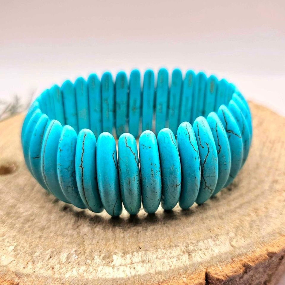 2pcs Turquoise Howlite Pendant And Chunky Cuff Bracelet Set