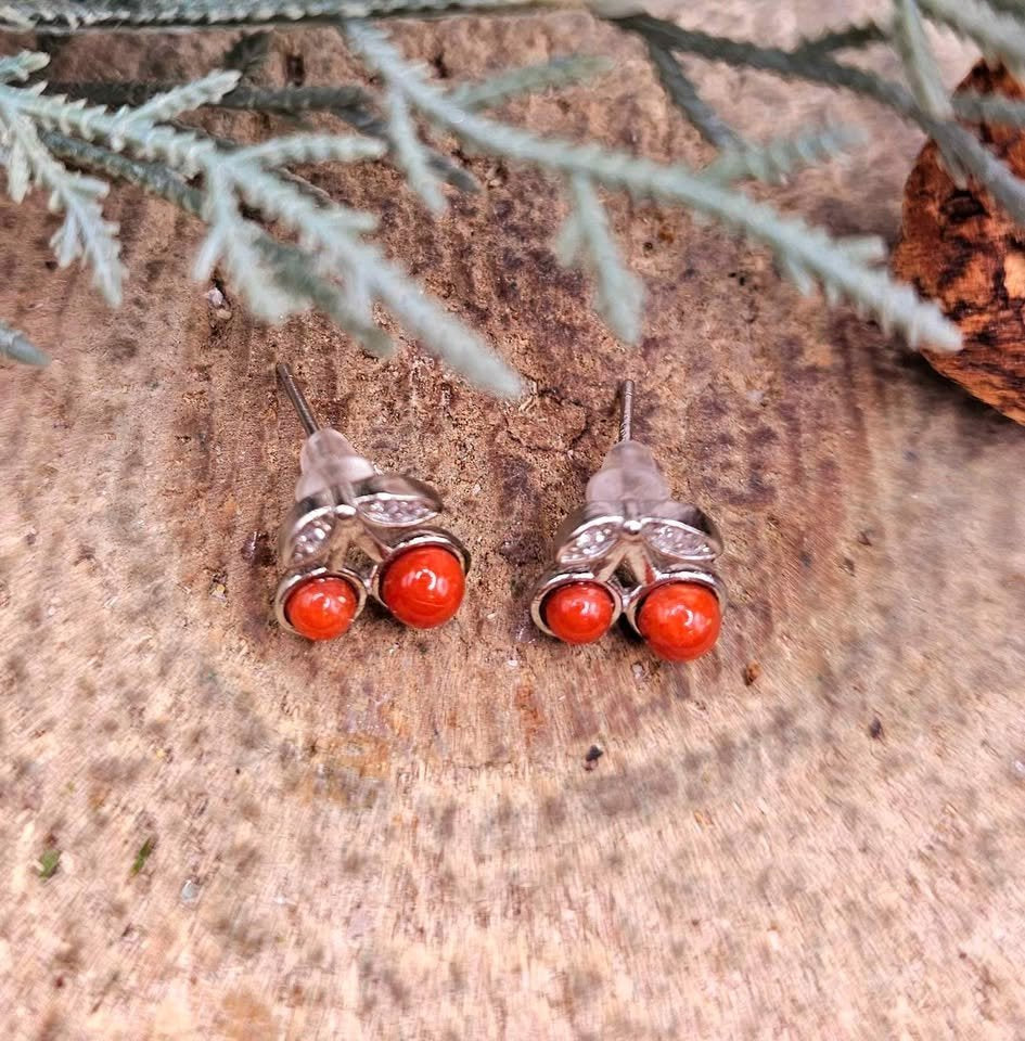 Cherry Ear Stud – Natural South Red Agate