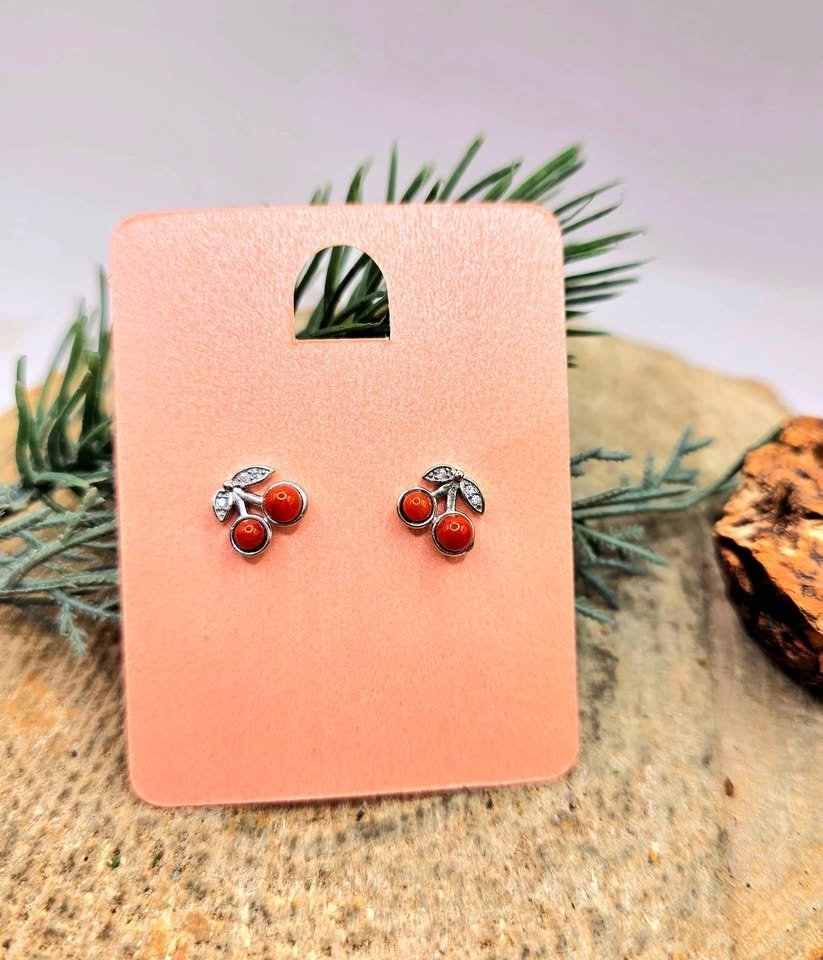 Cherry Ear Stud – Natural South Red Agate