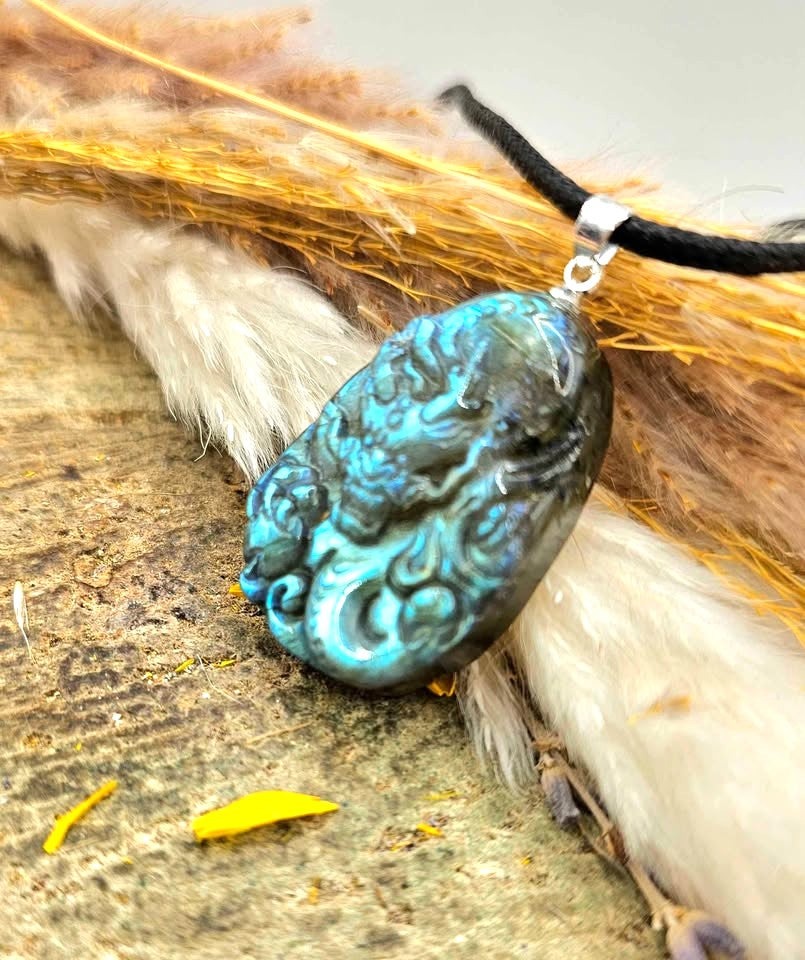 Nature Labradorite Carved Flying Dragon Pendant Necklace
