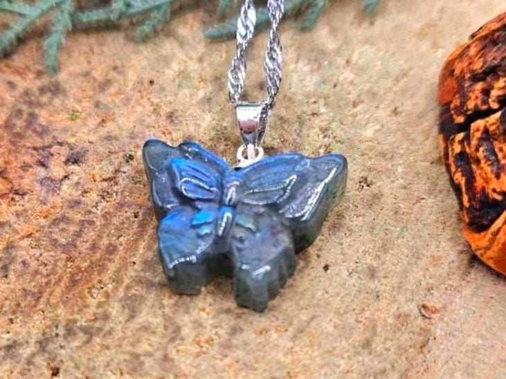 Nature Labradorite Flashy Butterfly Pendant Necklace