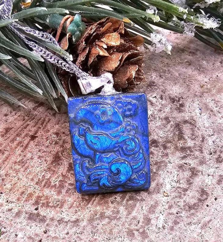 Nature Labradorite Carved Flashy Nine Tails Fox Pendant Necklace