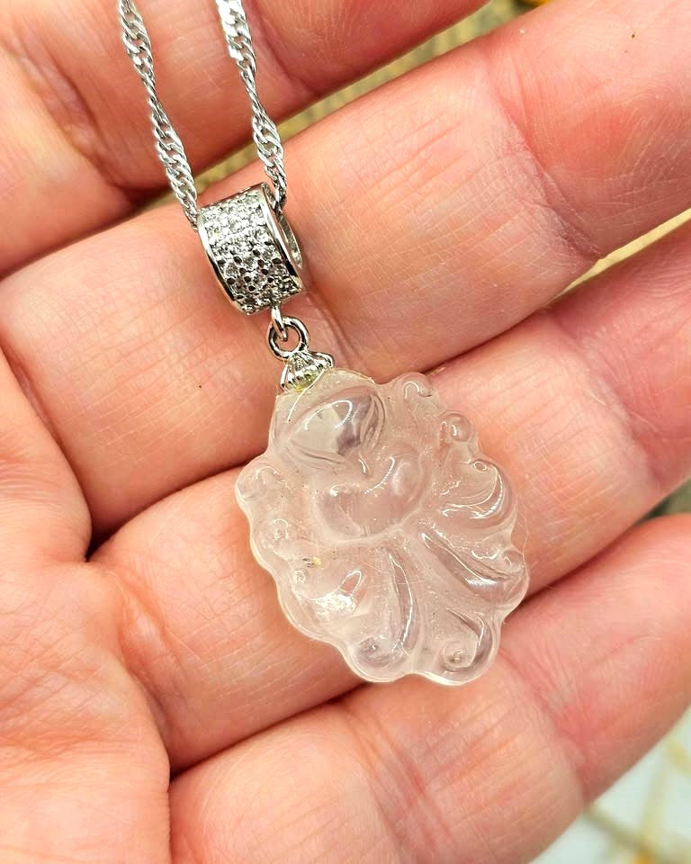 Nature Clear Crystal Nine Tails Fox Pendant Necklace