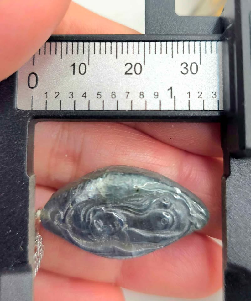 Nature Labradorite Carved Flashy Origin Of Life Pendant Necklace