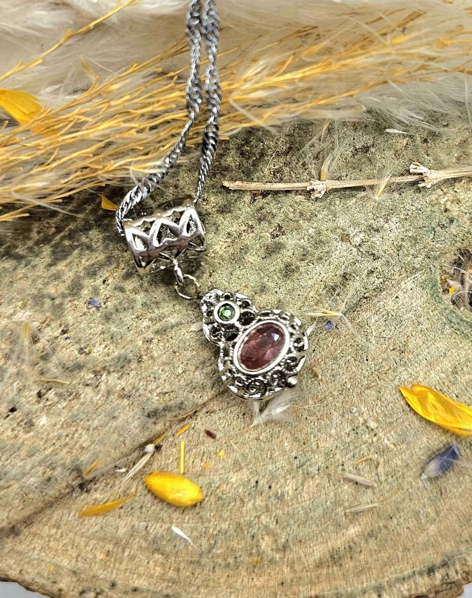 Nature Tourmaline Artistic Gourd Pendant Necklace