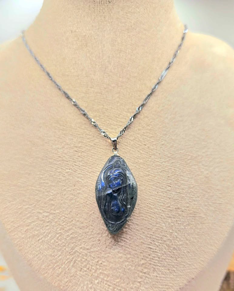 Nature Labradorite Carved Flashy Origin Of Life Pendant Necklace