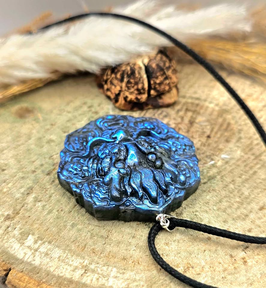 Nature Labradorite Carved Oriental Dragon Pendant Necklace