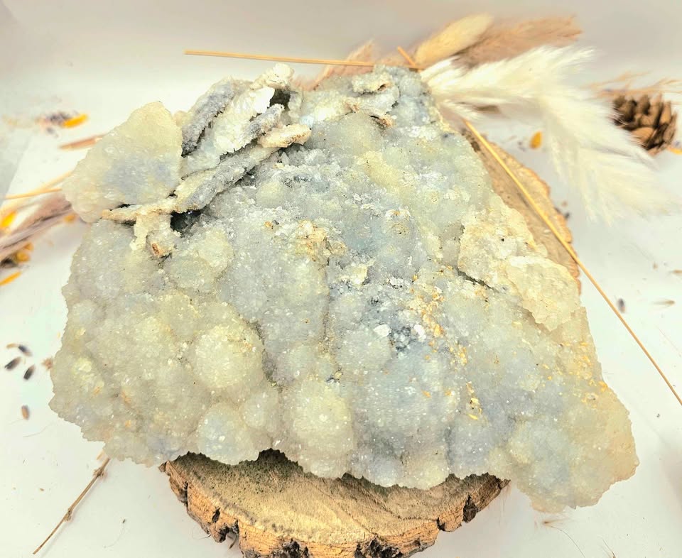 Nature Sparking Druzy Quartz 2.6 lbs Collector Specimen With Stand