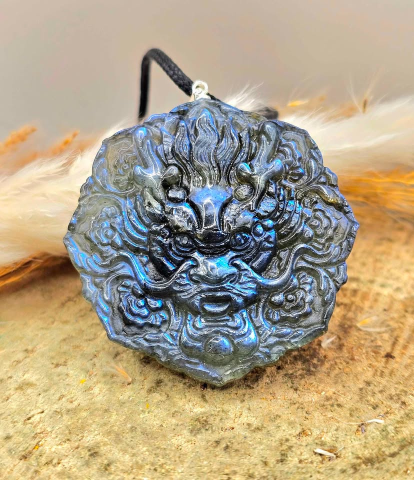Nature Labradorite Carved Oriental Dragon Pendant Necklace