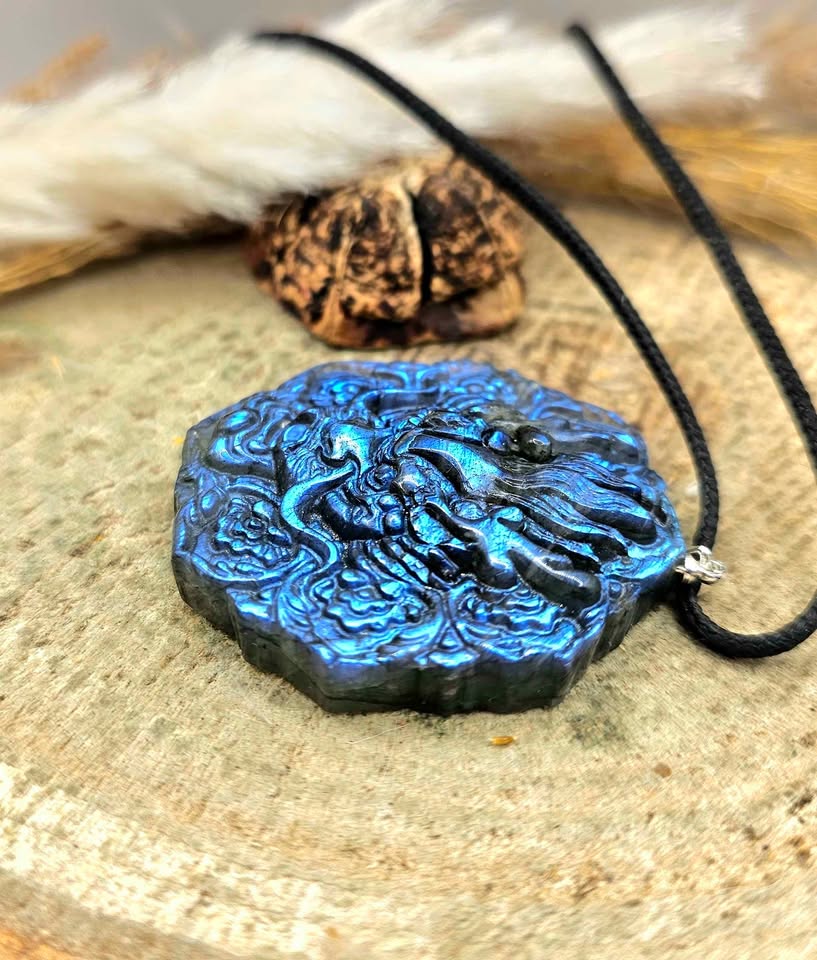 Nature Labradorite Carved Oriental Dragon Pendant Necklace