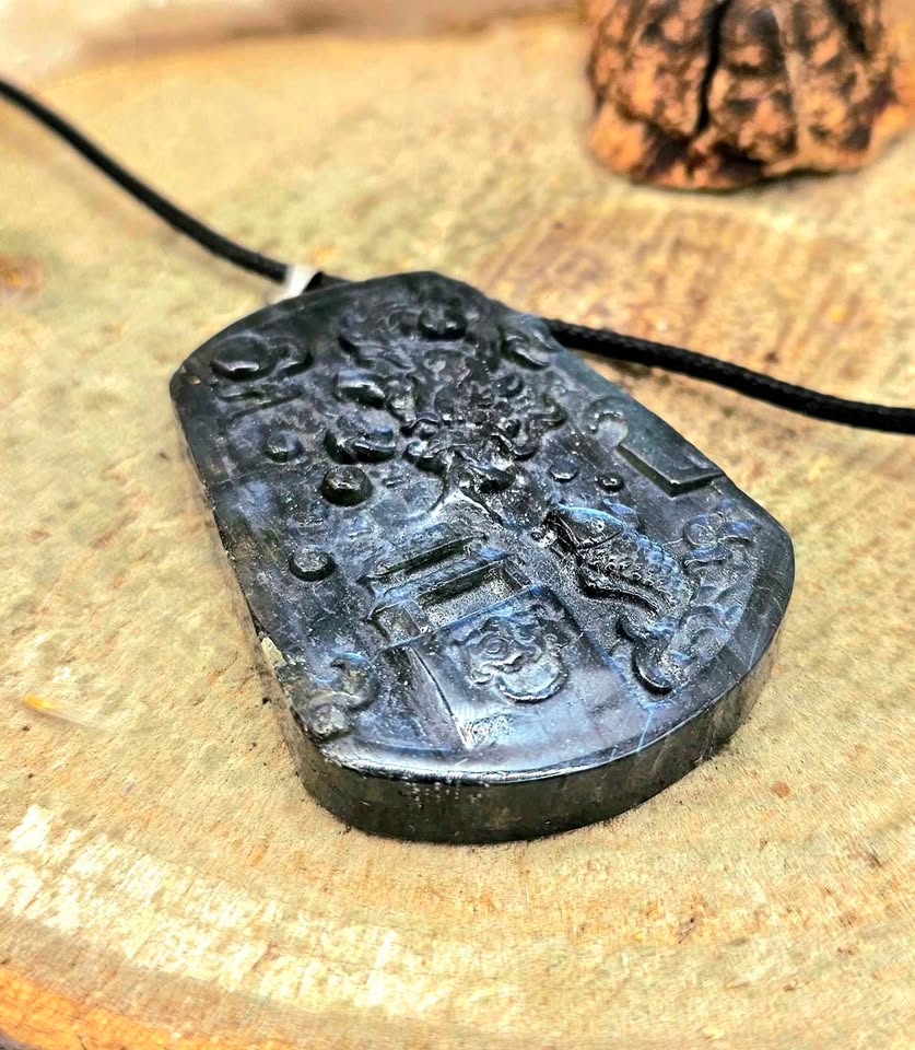 Nature Labradorite Oriented Dragon And Palace Pendant Necklace