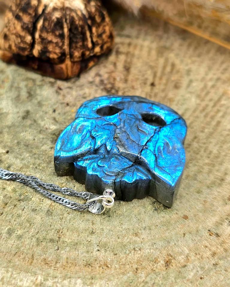 Nature Labradorite Cat Mask Pendant Necklace