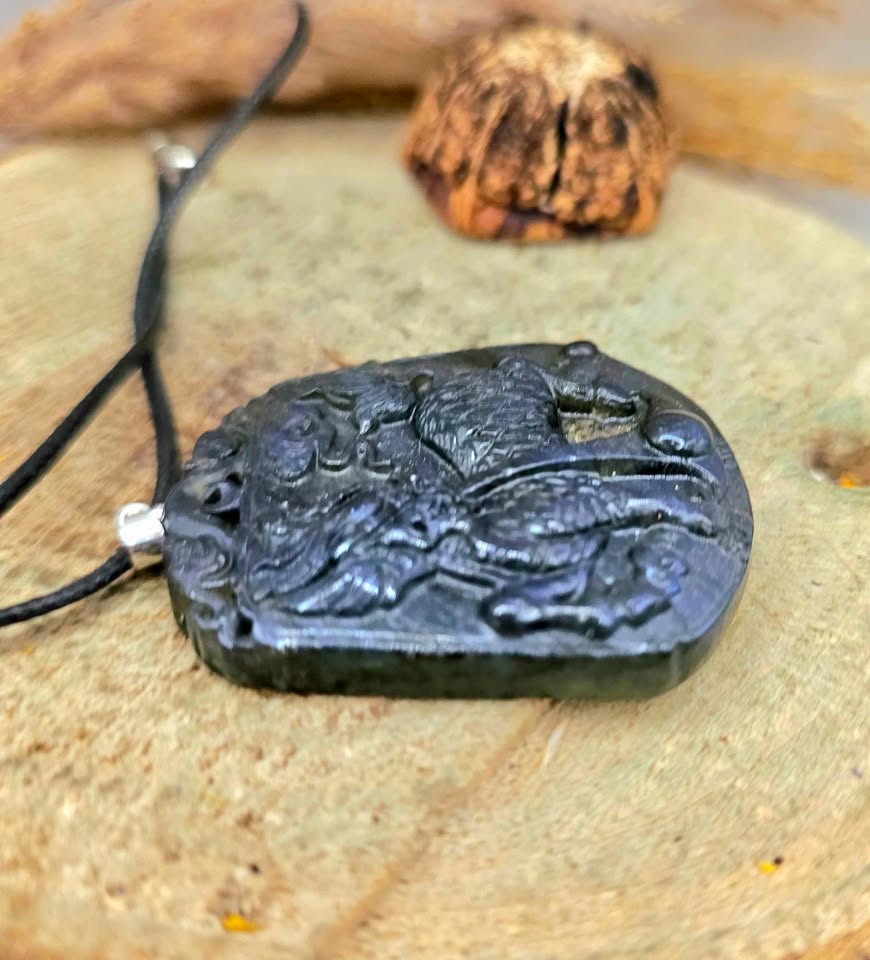 Nature Labradorite Foo Dog Big Pendant Necklace