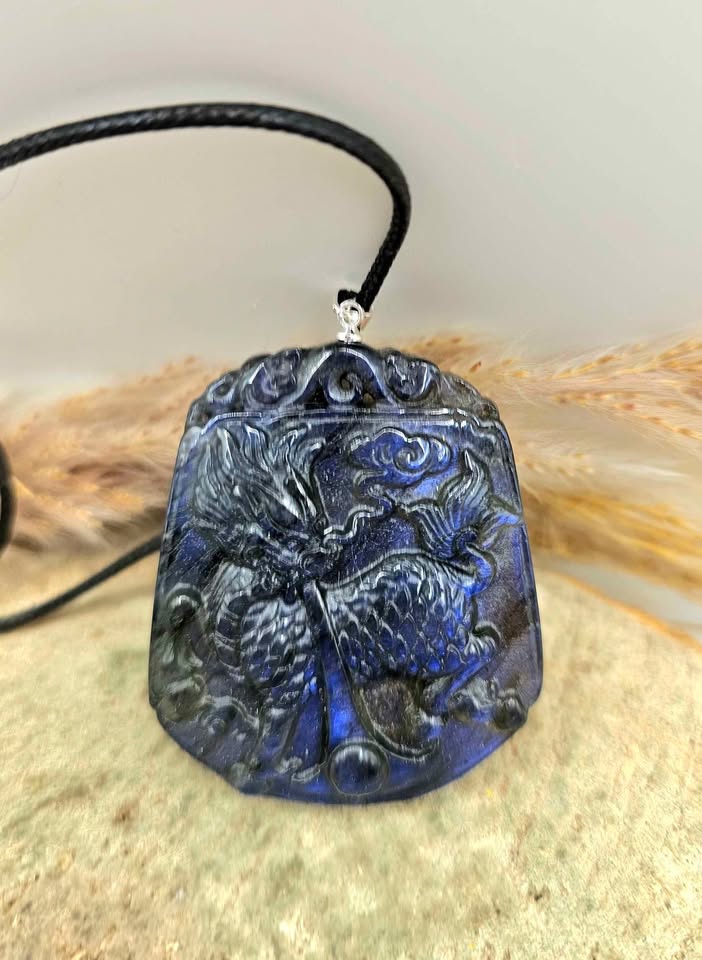 Nature Labradorite Foo Dog Big Pendant Necklace