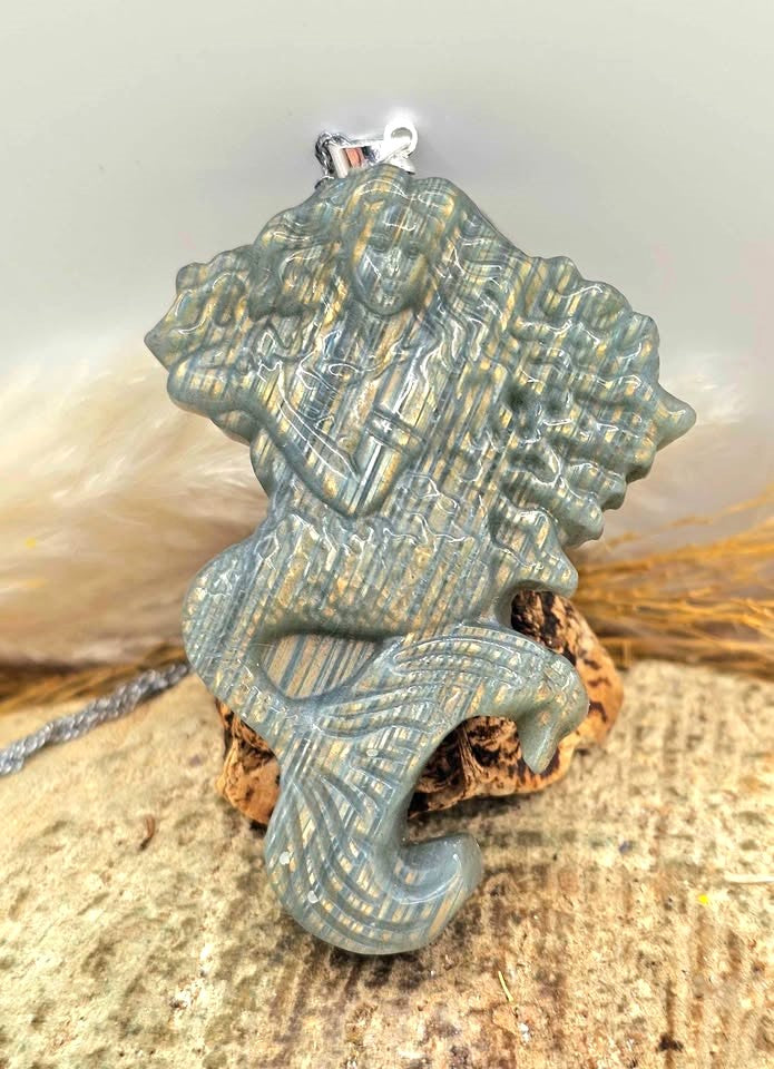 Nature Labradorite Mermaid Big Pendant Necklace