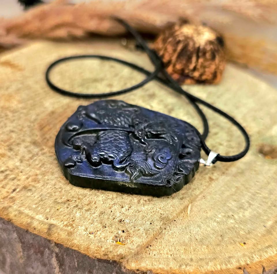 Nature Labradorite Foo Dog Big Pendant Necklace