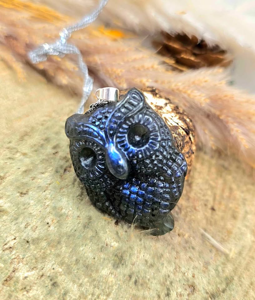 Nature Labradorite Carved Owl Pendant Necklace