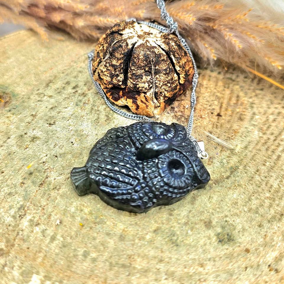 Nature Labradorite Carved Owl Pendant Necklace
