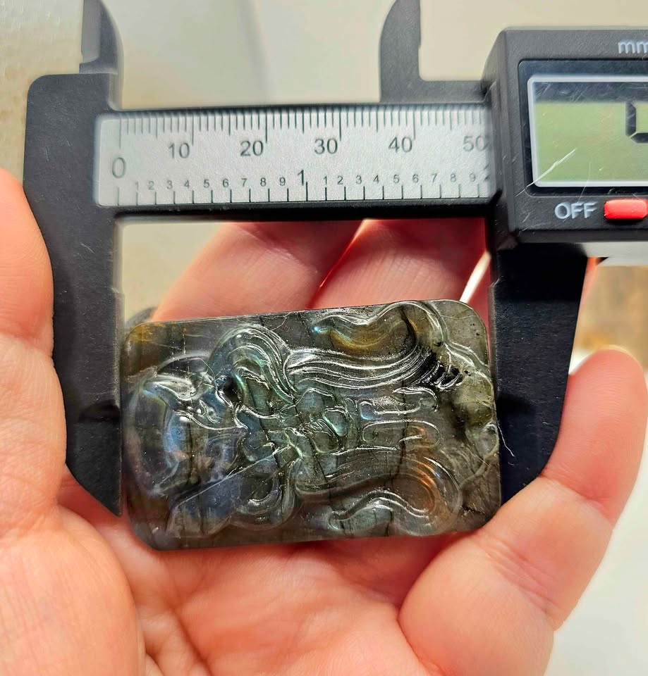 Nature Labradorite Fox Warrior Pendant Necklace