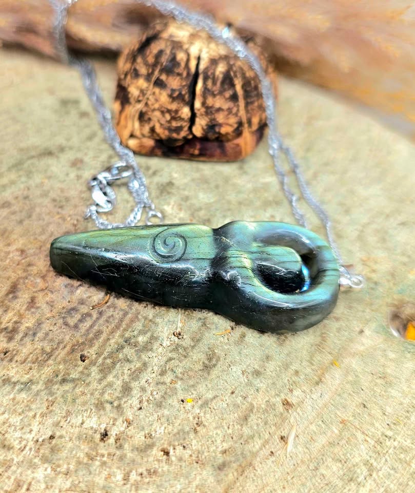 Nature Labradorite Carved Spiral Goddess Pendant Necklace