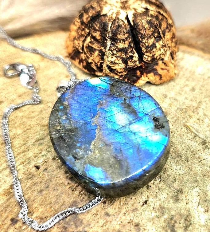 Nature Labradorite Nine Tails Fox Pendant Necklace