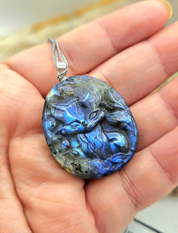 Nature Labradorite Nine Tails Fox Pendant Necklace