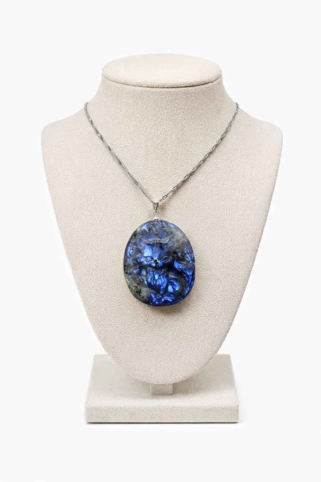 Nature Labradorite Nine Tails Fox Pendant Necklace
