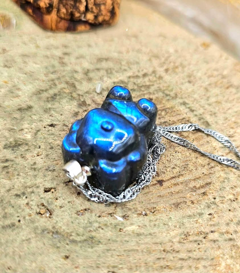 Nature Labradorite Carved Bear Pendant Necklace