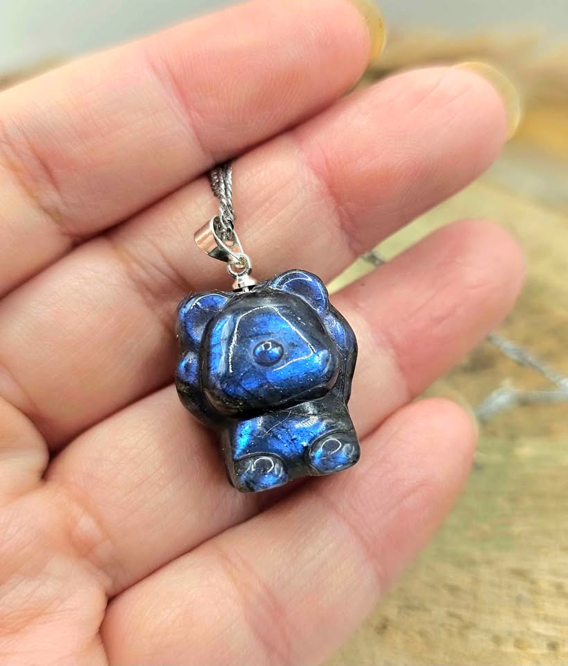 Nature Labradorite Carved Bear Pendant Necklace