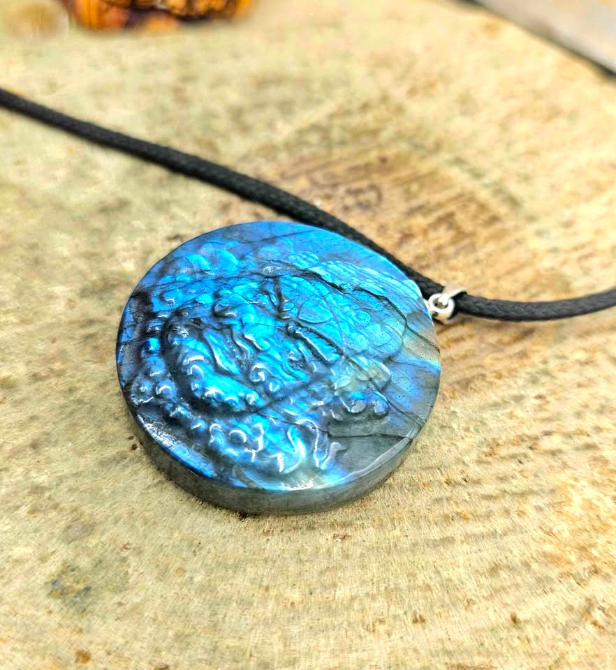 Nature Labradorite Tibetan Buddhism Wrathful Deity Pendant Necklace.