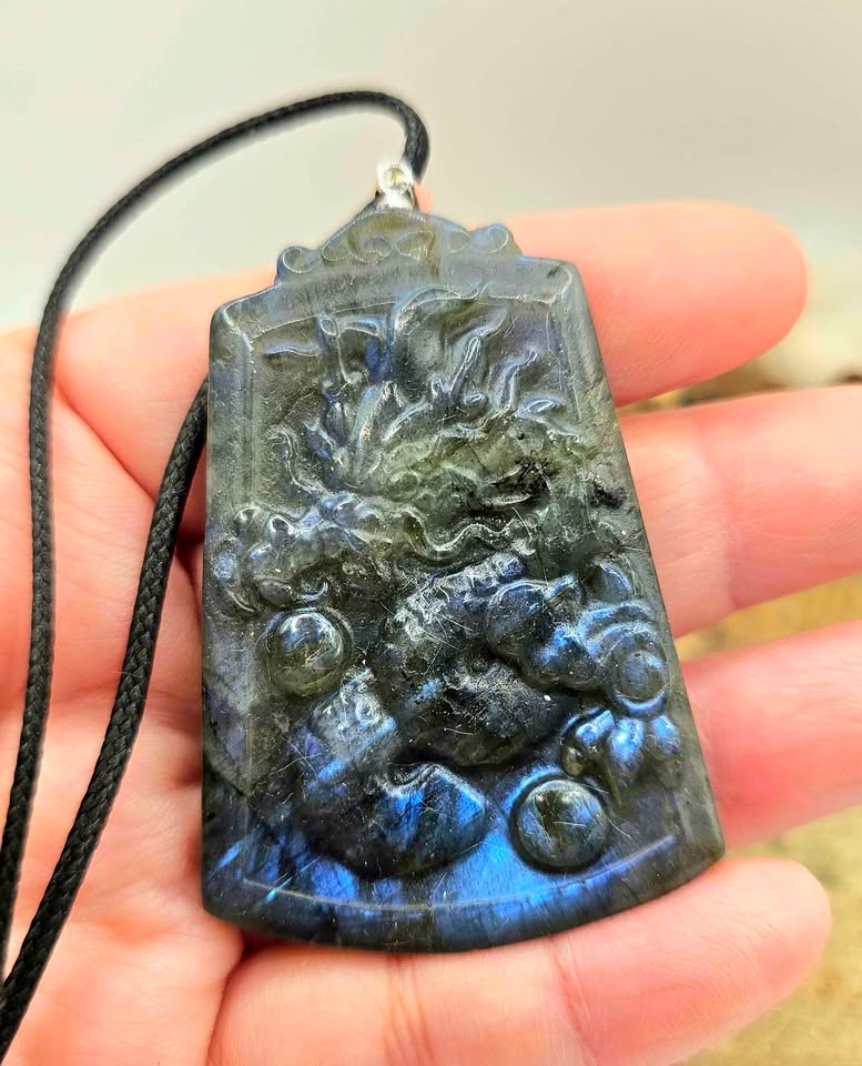 Nature Labradorite Oriental Dragon Big Pendant Necklace