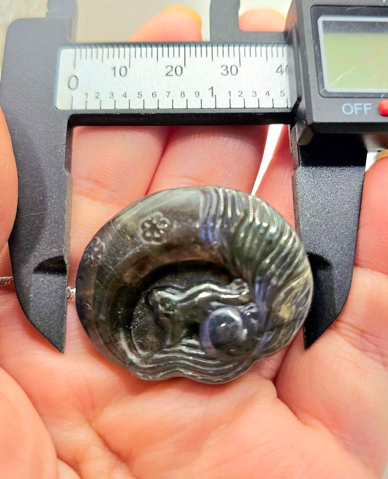 Nature Labradorite Nine Tails Fox And Moon Pendant Necklace