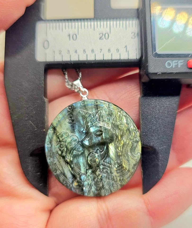 Nature Labradorite Unicorn And Flowers Pendant Necklace