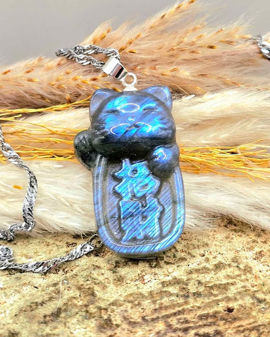Nature Labradorite Lucky Fortunate Cat Pendant Necklace