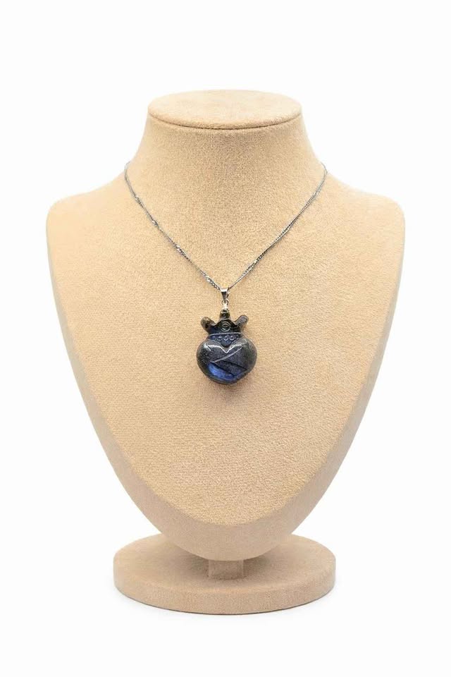 Nature Labradorite Heart With Crown Pendant Necklace